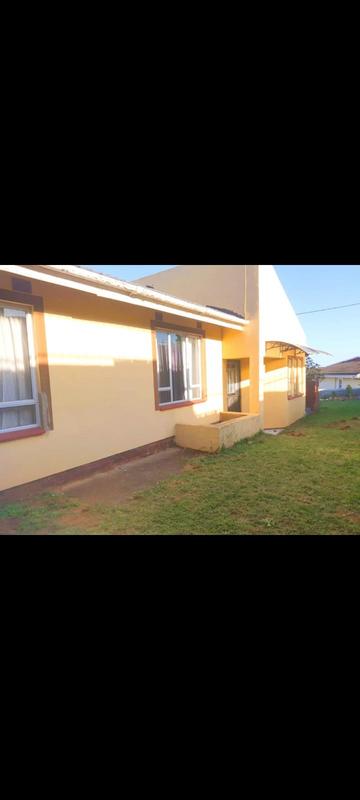 To Let 3 Bedroom Property for Rent in Treasure Beach KwaZulu-Natal