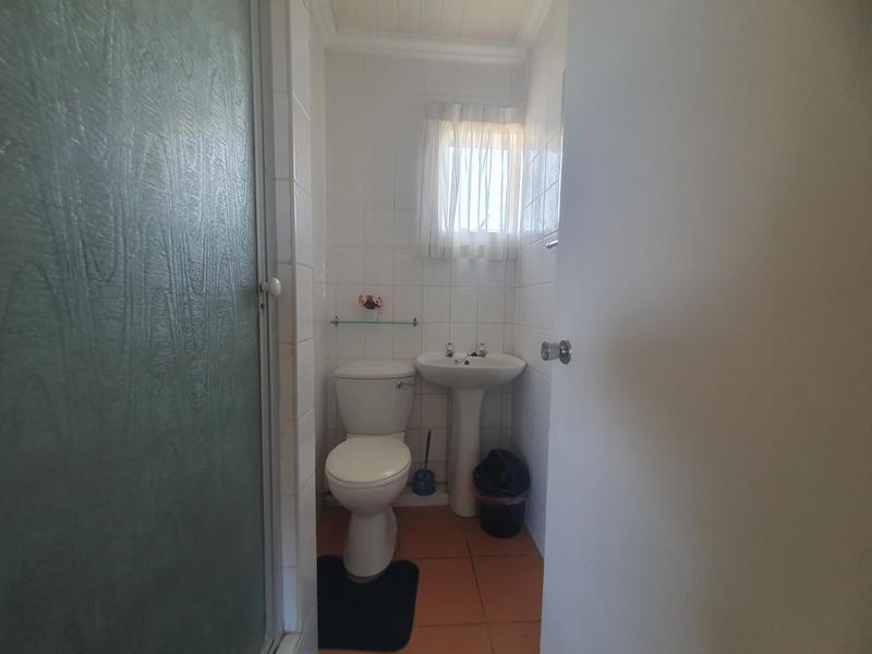 To Let 3 Bedroom Property for Rent in Port Shepstone KwaZulu-Natal