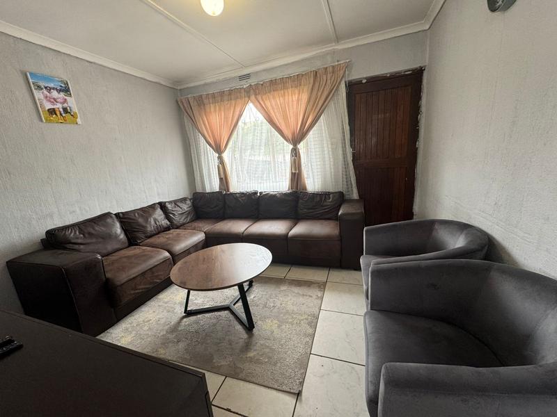 3 Bedroom Property for Sale in Umlazi KwaZulu-Natal