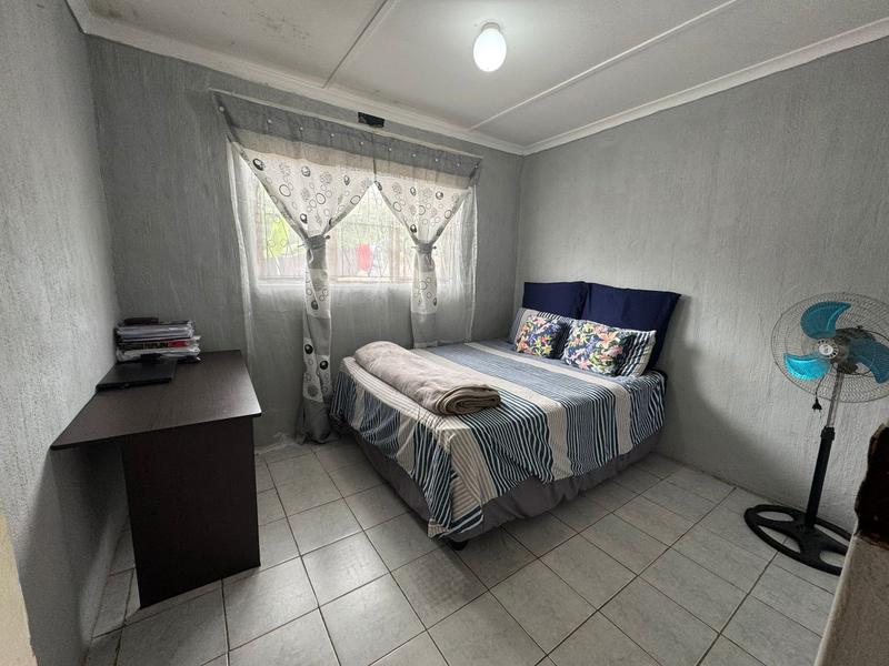 3 Bedroom Property for Sale in Umlazi KwaZulu-Natal