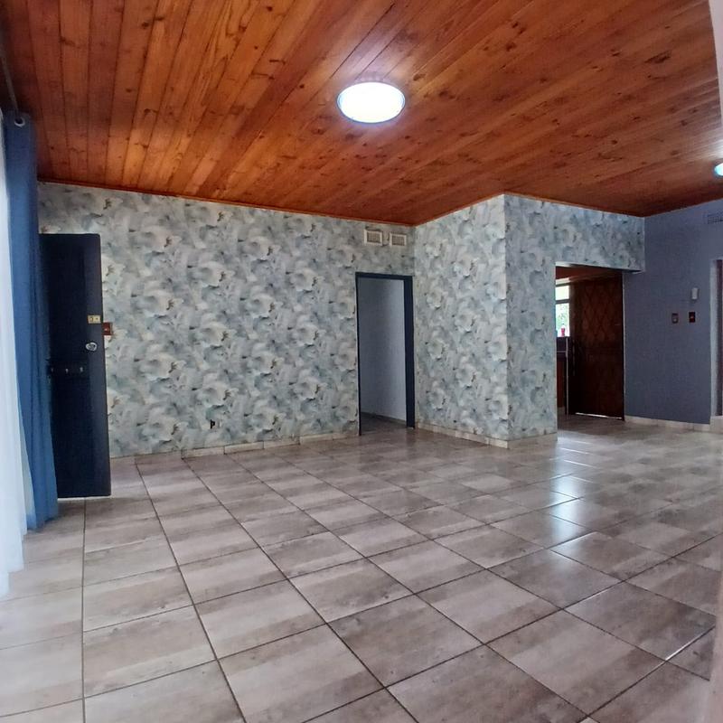 3 Bedroom Property for Sale in Yellowwood Park KwaZulu-Natal