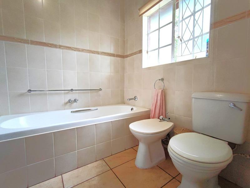 4 Bedroom Property for Sale in Oak Park KwaZulu-Natal