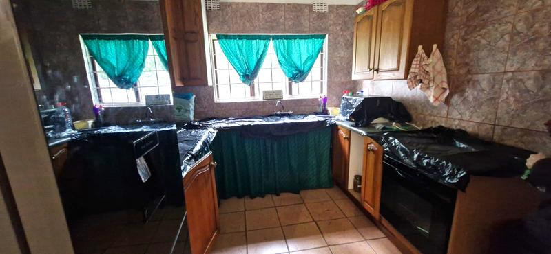 5 Bedroom Property for Sale in Trafalgar KwaZulu-Natal