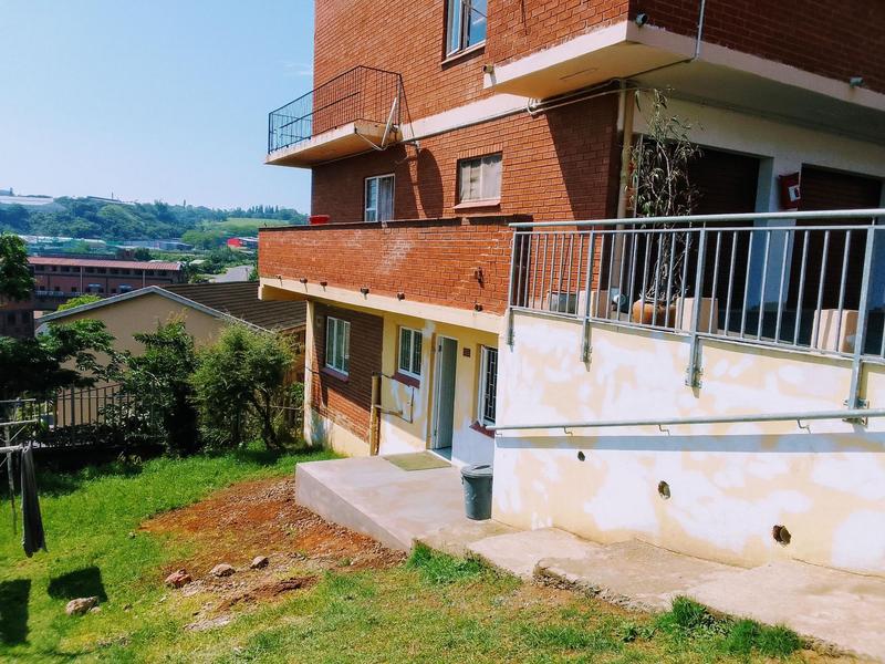 To Let 1 Bedroom Property for Rent in Avoca KwaZulu-Natal