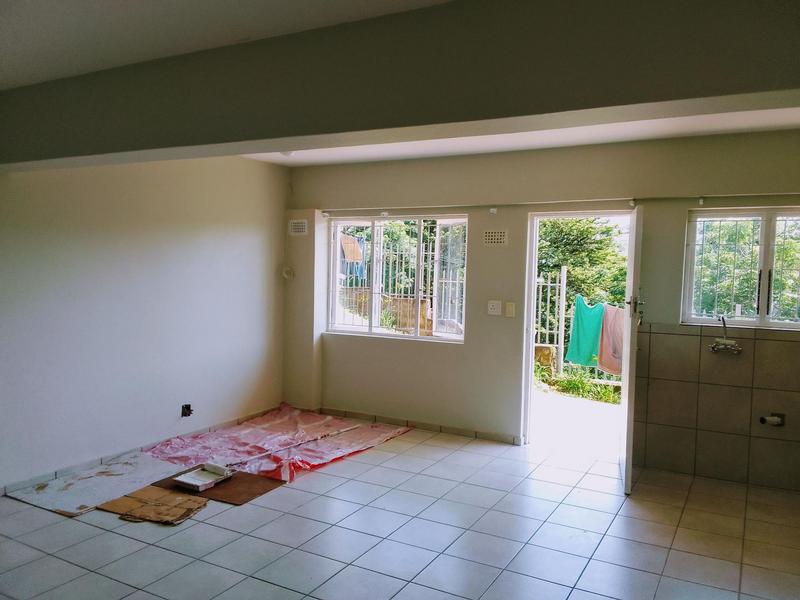 To Let 1 Bedroom Property for Rent in Avoca KwaZulu-Natal