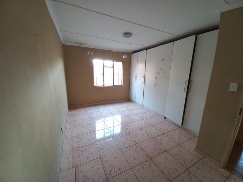 4 Bedroom Property for Sale in Panorama Gardens KwaZulu-Natal