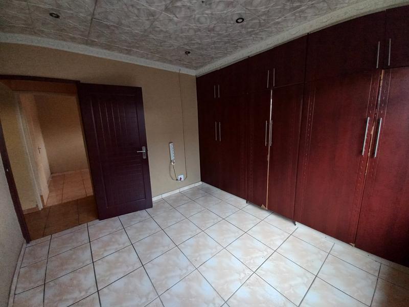 4 Bedroom Property for Sale in Panorama Gardens KwaZulu-Natal