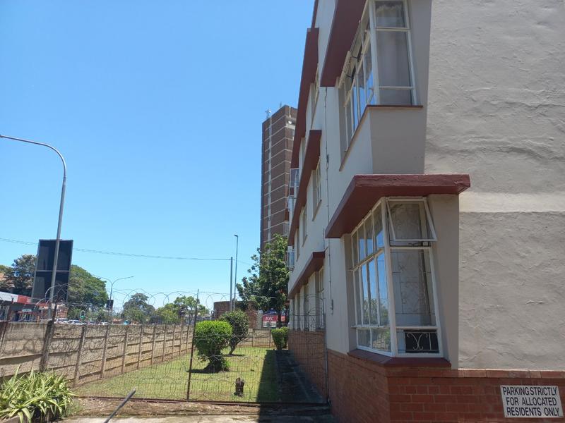 1 Bedroom Property for Sale in Scottsville KwaZulu-Natal