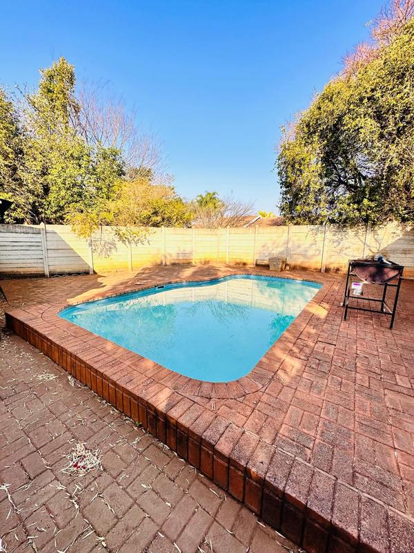 4 Bedroom Property for Sale in Vryheid KwaZulu-Natal