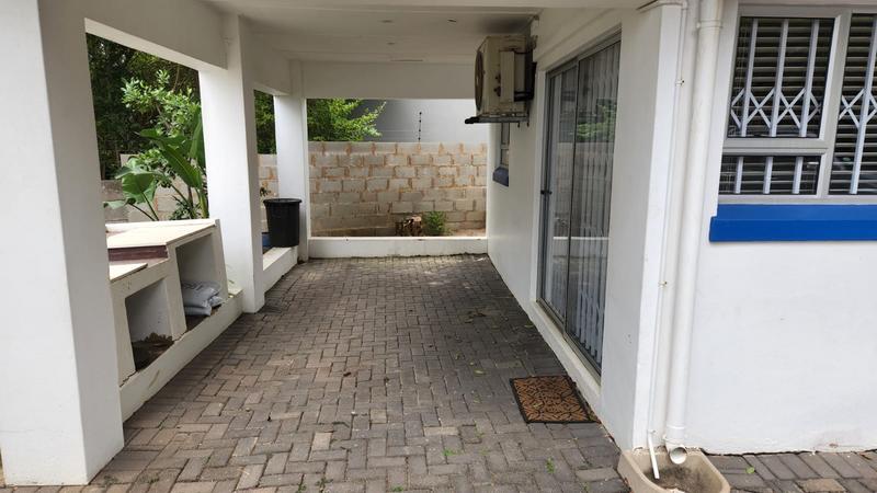 To Let 2 Bedroom Property for Rent in Scottburgh South KwaZulu-Natal