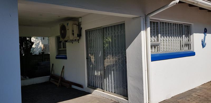 To Let 2 Bedroom Property for Rent in Scottburgh South KwaZulu-Natal