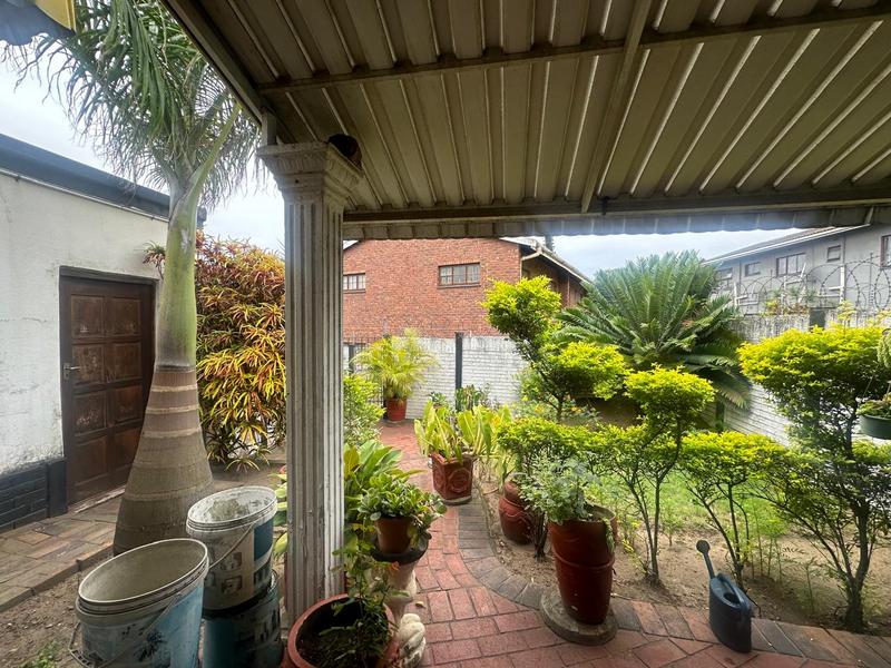 2 Bedroom Property for Sale in Montclair KwaZulu-Natal