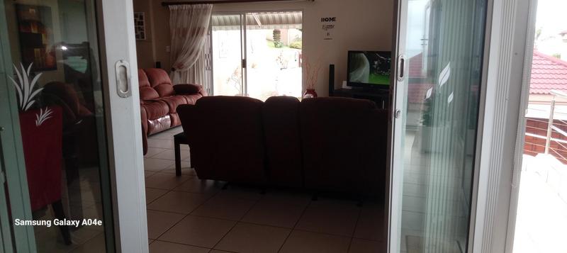 3 Bedroom Property for Sale in Margate KwaZulu-Natal