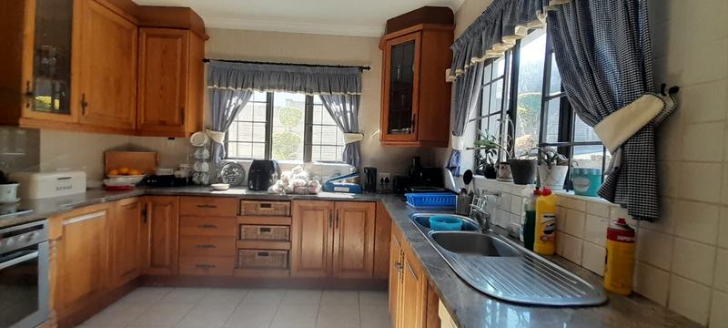 4 Bedroom Property for Sale in Cowies Hill Park KwaZulu-Natal