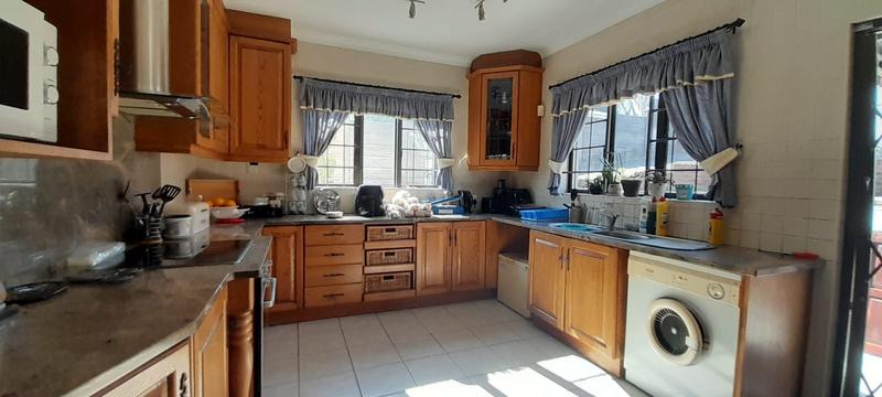 4 Bedroom Property for Sale in Cowies Hill Park KwaZulu-Natal