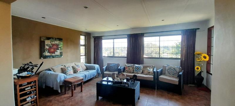 4 Bedroom Property for Sale in Cowies Hill Park KwaZulu-Natal