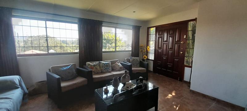 4 Bedroom Property for Sale in Cowies Hill Park KwaZulu-Natal