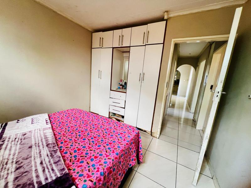 3 Bedroom Property for Sale in Newlands West KwaZulu-Natal