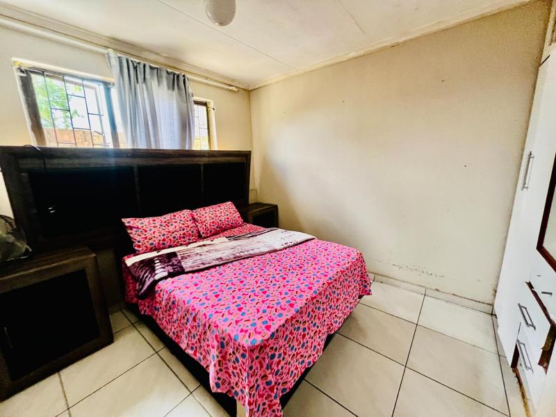 3 Bedroom Property for Sale in Newlands West KwaZulu-Natal