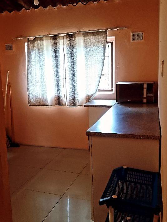 5 Bedroom Property for Sale in Umlazi KwaZulu-Natal