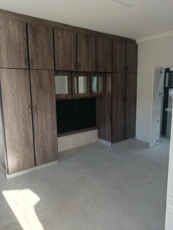 To Let 1 Bedroom Property for Rent in Newlands West KwaZulu-Natal