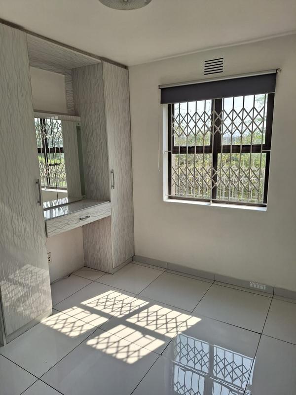 2 Bedroom Property for Sale in Sherwood KwaZulu-Natal