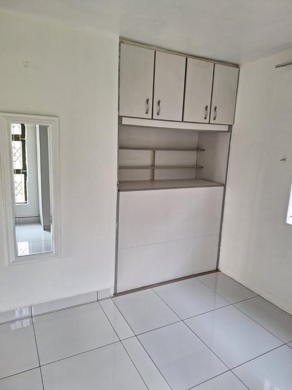 2 Bedroom Property for Sale in Sherwood KwaZulu-Natal