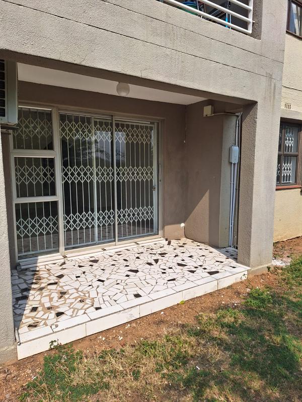 2 Bedroom Property for Sale in Sherwood KwaZulu-Natal