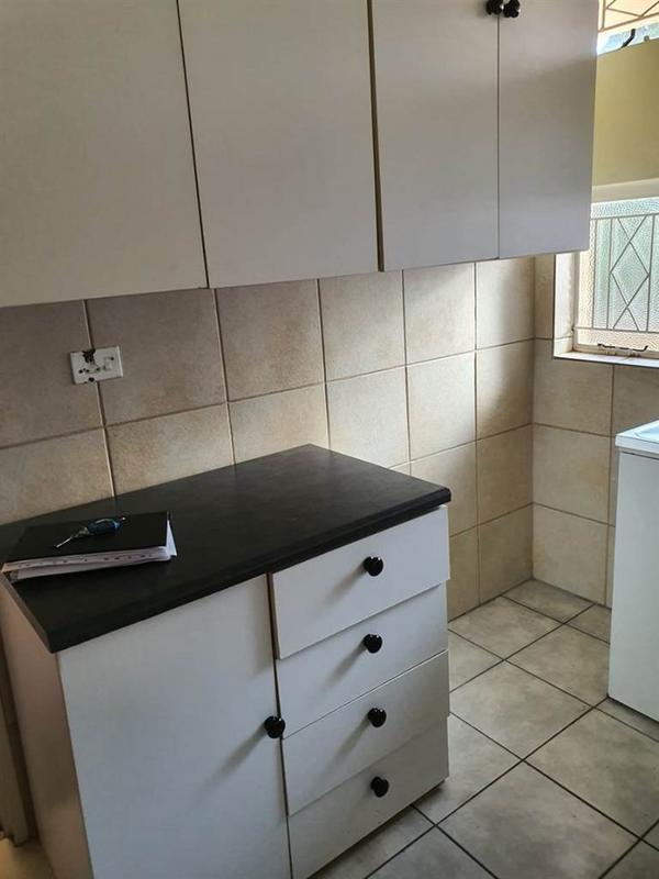 1 Bedroom Property for Sale in Morningside KwaZulu-Natal