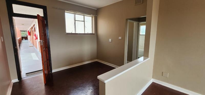 To Let 2 Bedroom Property for Rent in Saiccor Village KwaZulu-Natal