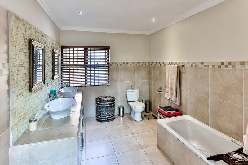 5 Bedroom Property for Sale in Ballito KwaZulu-Natal