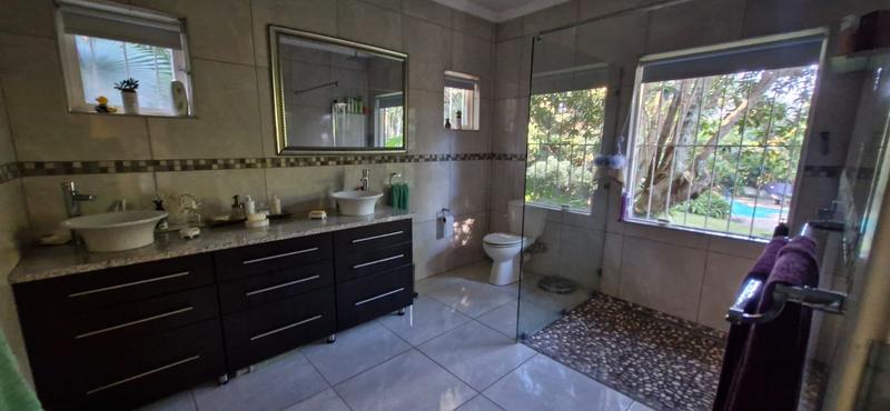 6 Bedroom Property for Sale in Ramsgate KwaZulu-Natal