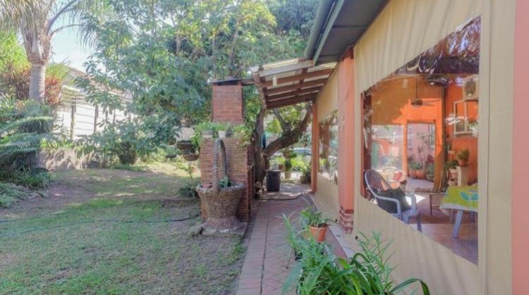 To Let 4 Bedroom Property for Rent in Sherwood KwaZulu-Natal