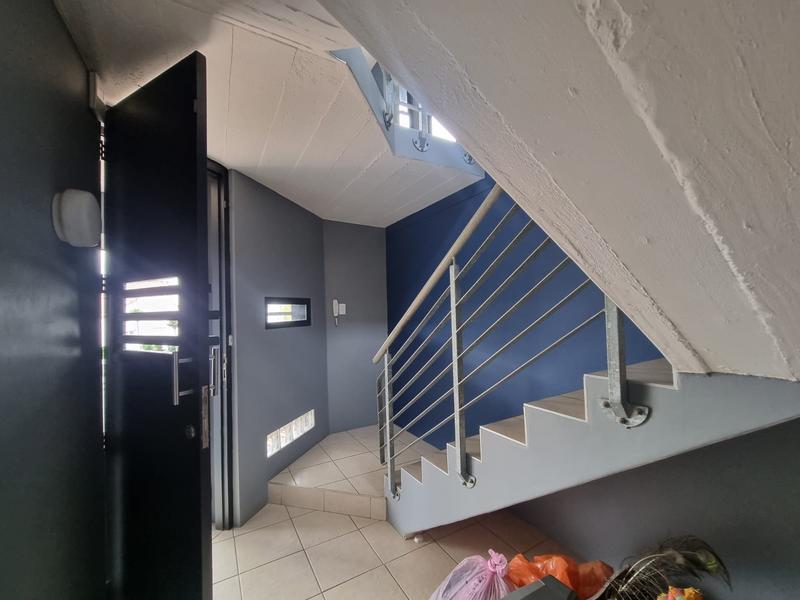 To Let 3 Bedroom Property for Rent in Essenwood KwaZulu-Natal