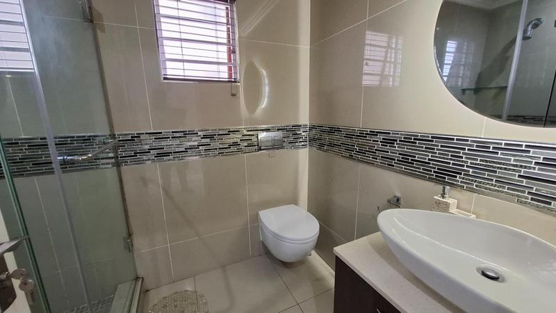 To Let 2 Bedroom Property for Rent in Sherwood KwaZulu-Natal