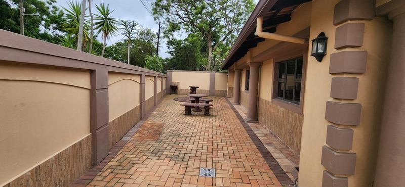 5 Bedroom Property for Sale in Escombe KwaZulu-Natal