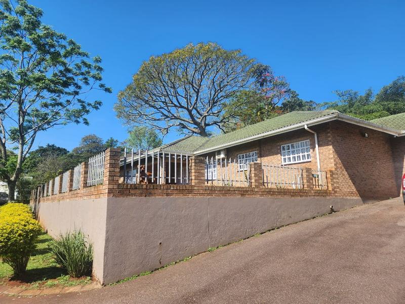 3 Bedroom Property for Sale in Kloof KwaZulu-Natal