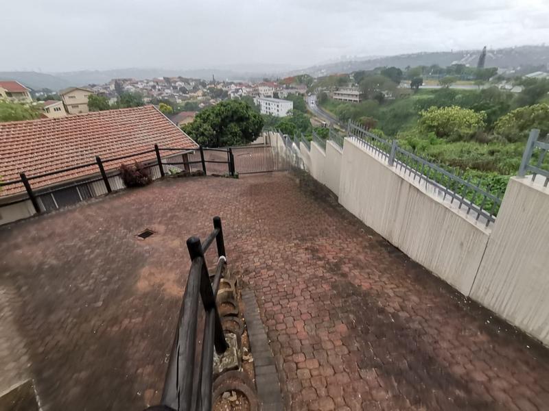 To Let 1 Bedroom Property for Rent in Reservoir Hills KwaZulu-Natal