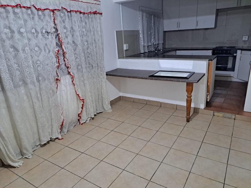 To Let 1 Bedroom Property for Rent in Scottsville KwaZulu-Natal