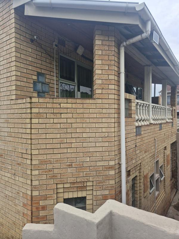 4 Bedroom Property for Sale in Havenside KwaZulu-Natal