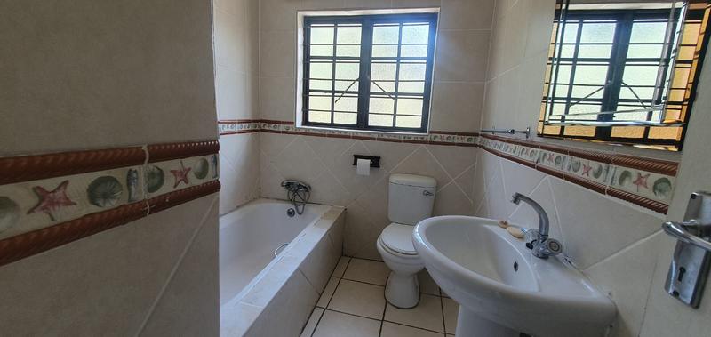 To Let 2 Bedroom Property for Rent in Umkomaas KwaZulu-Natal