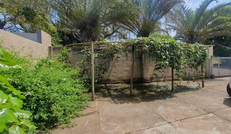 To Let 2 Bedroom Property for Rent in Umkomaas KwaZulu-Natal