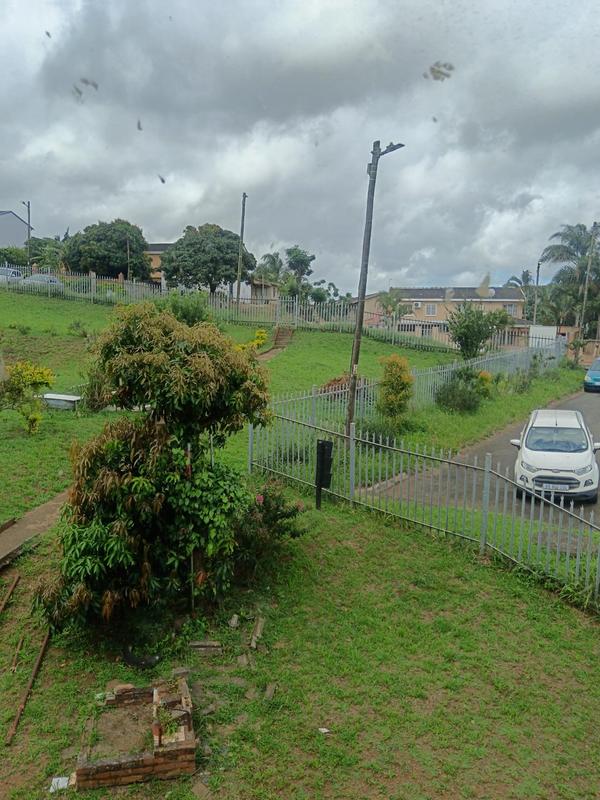 To Let 2 Bedroom Property for Rent in Newlands West KwaZulu-Natal