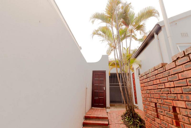 To Let 3 Bedroom Property for Rent in Umhlanga Rocks KwaZulu-Natal