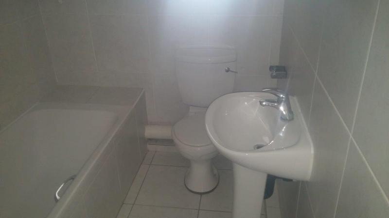 To Let 1 Bedroom Property for Rent in Morningside KwaZulu-Natal