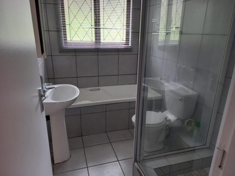 To Let 2 Bedroom Property for Rent in Escombe KwaZulu-Natal