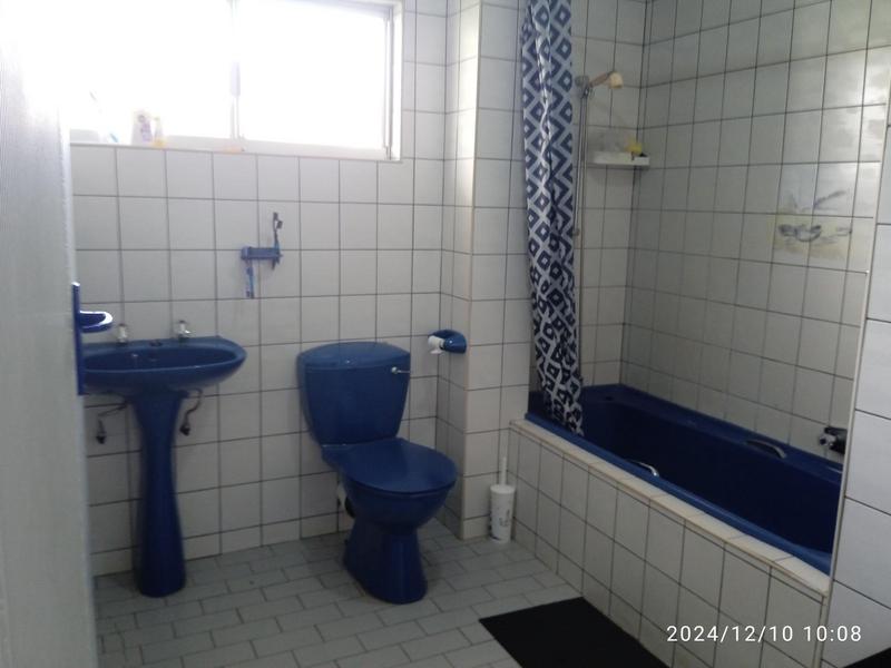 To Let 4 Bedroom Property for Rent in Manaba Beach KwaZulu-Natal