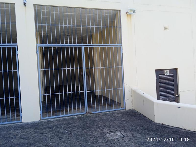 To Let 4 Bedroom Property for Rent in Manaba Beach KwaZulu-Natal