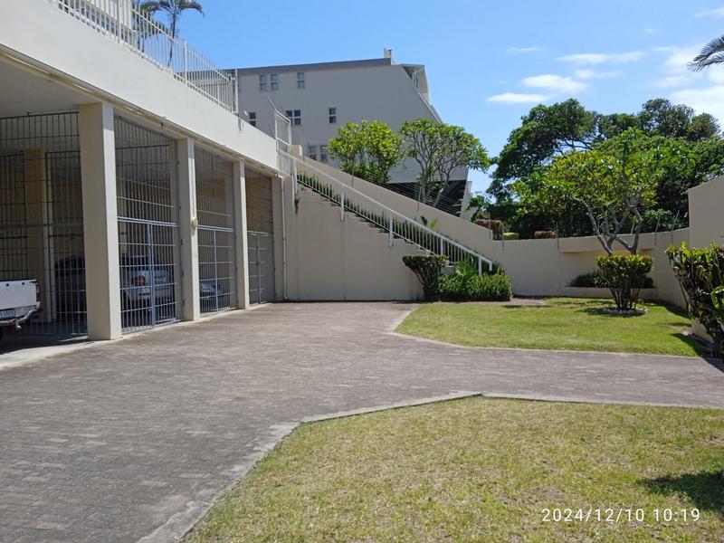 To Let 4 Bedroom Property for Rent in Manaba Beach KwaZulu-Natal