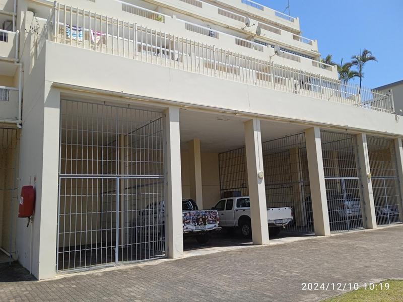 To Let 4 Bedroom Property for Rent in Manaba Beach KwaZulu-Natal